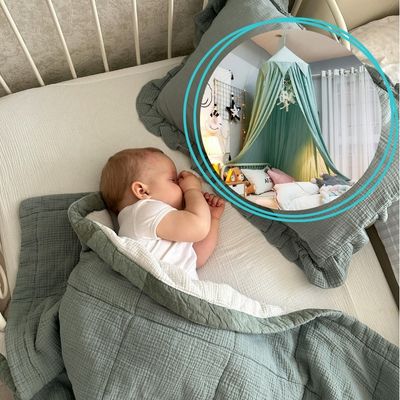 sommeil paisible avec ciel de lit bébé