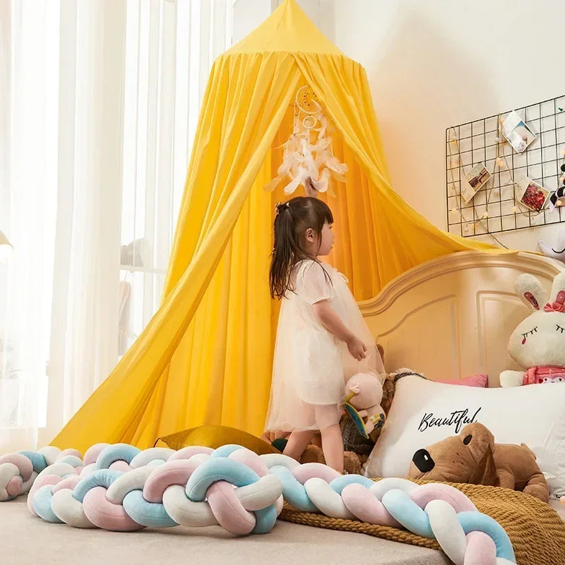 le ciel de lit évolue avec bébé