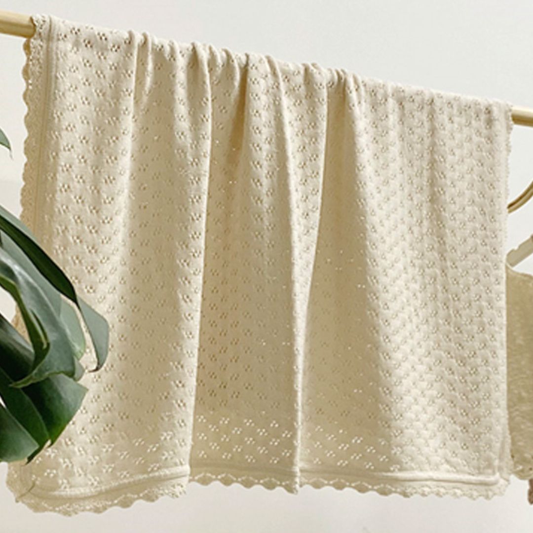 douce couverture pour bébé en tricot